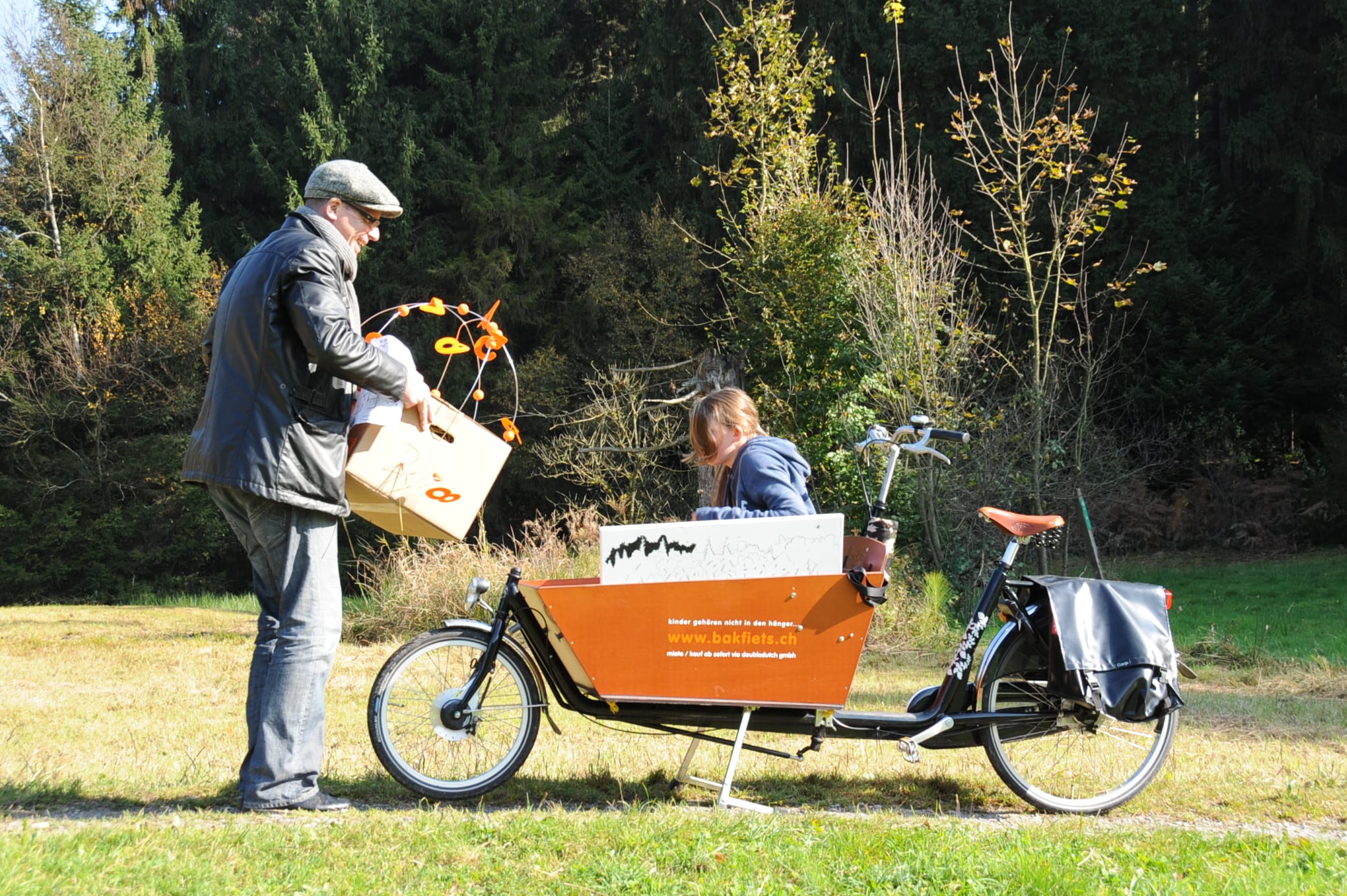 The means of transport: Sjoerd, Anne-Sophie, box, Bakfiets delivery bike…